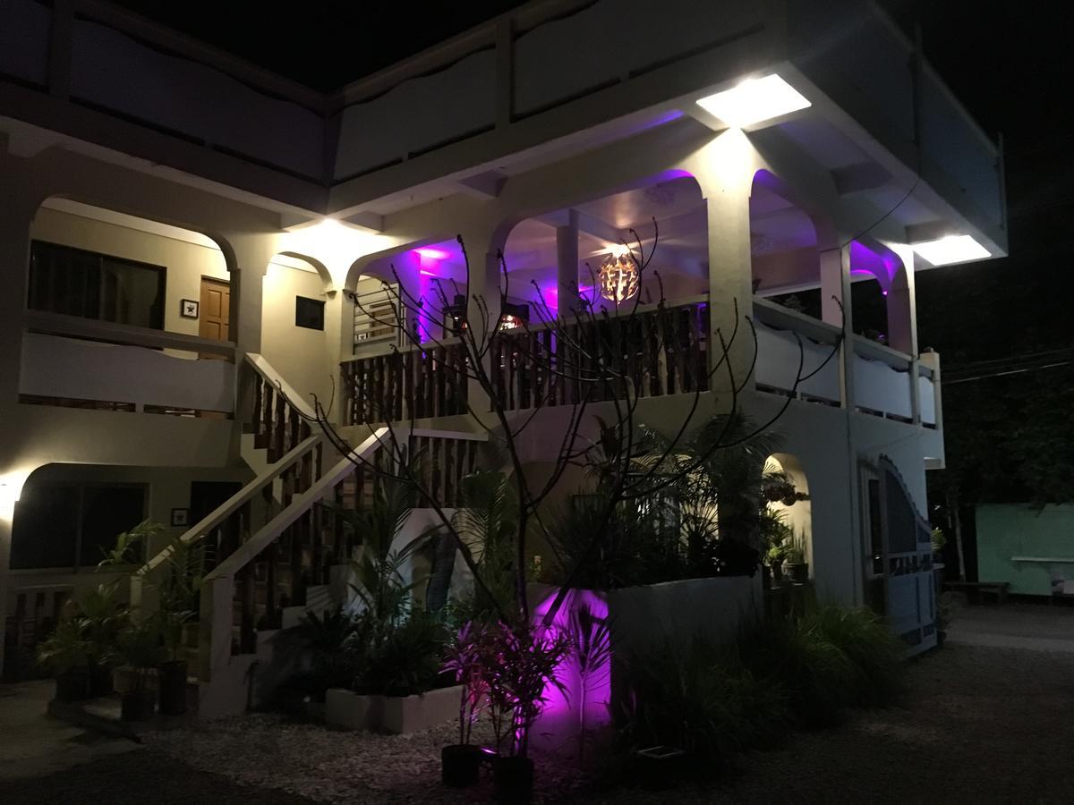 Stardust Beach Hotel Lian Luaran gambar